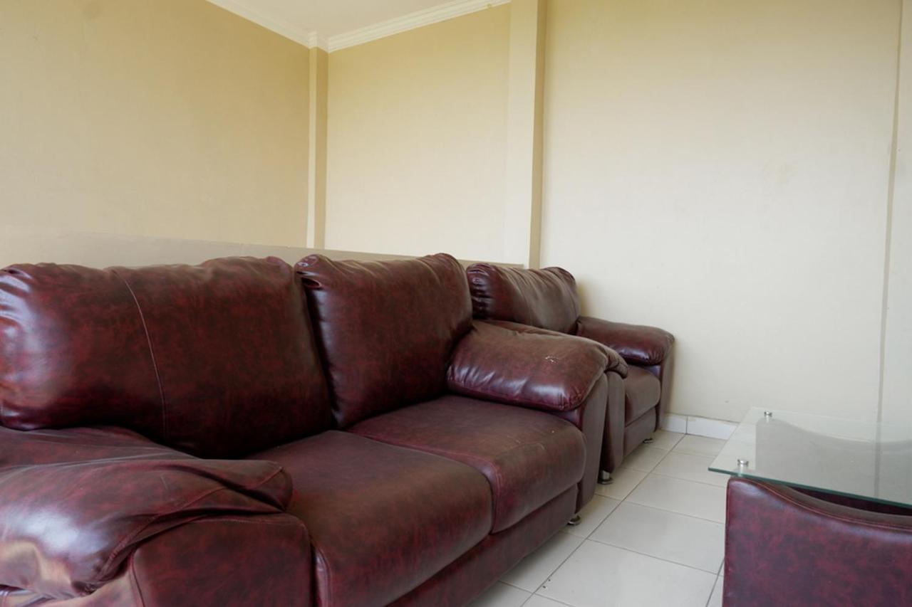 Hotel RedDoorz near Padang Golf Adisucipto Potrojayan Zewnętrze zdjęcie